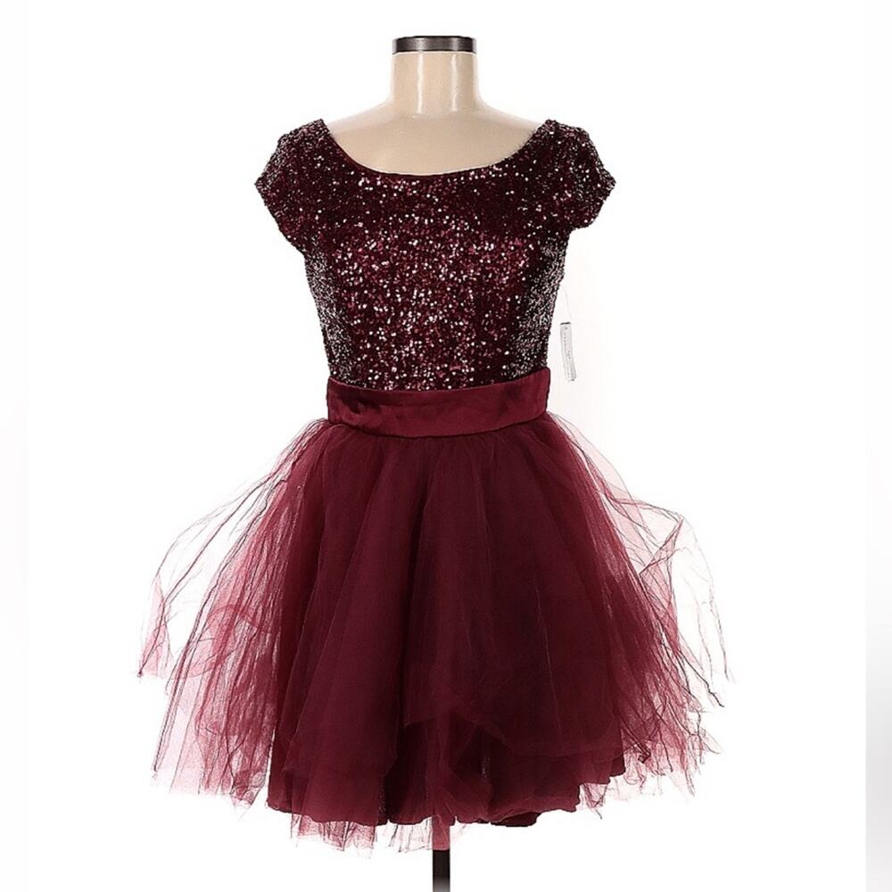 Windsor Maroon ballerina sequin & tutu fit and flare cocktail party dress, 7 NWT